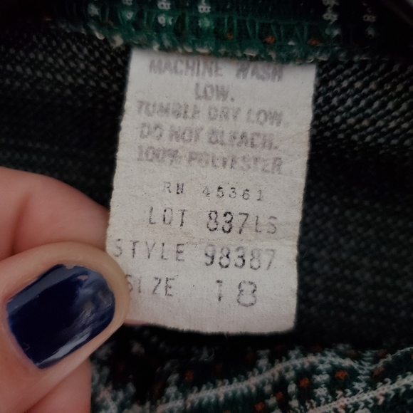 70s Vintage Forest Green Plaid Dagger Collar Top - Picture 3 of 8